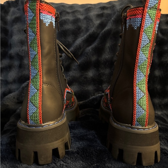 Farm Rio Black Mid Boots Heart Stitched Lace Up - Picture 13 of 16